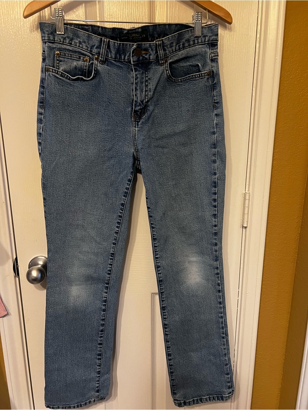 Lauren Ralph Lauren Classic Straight-Leg Medium Wash Jeans, Size 8P